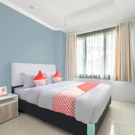 Hotel OYO 2195 Al Jazeerah Near RS Bungsu Bandung Exterior foto